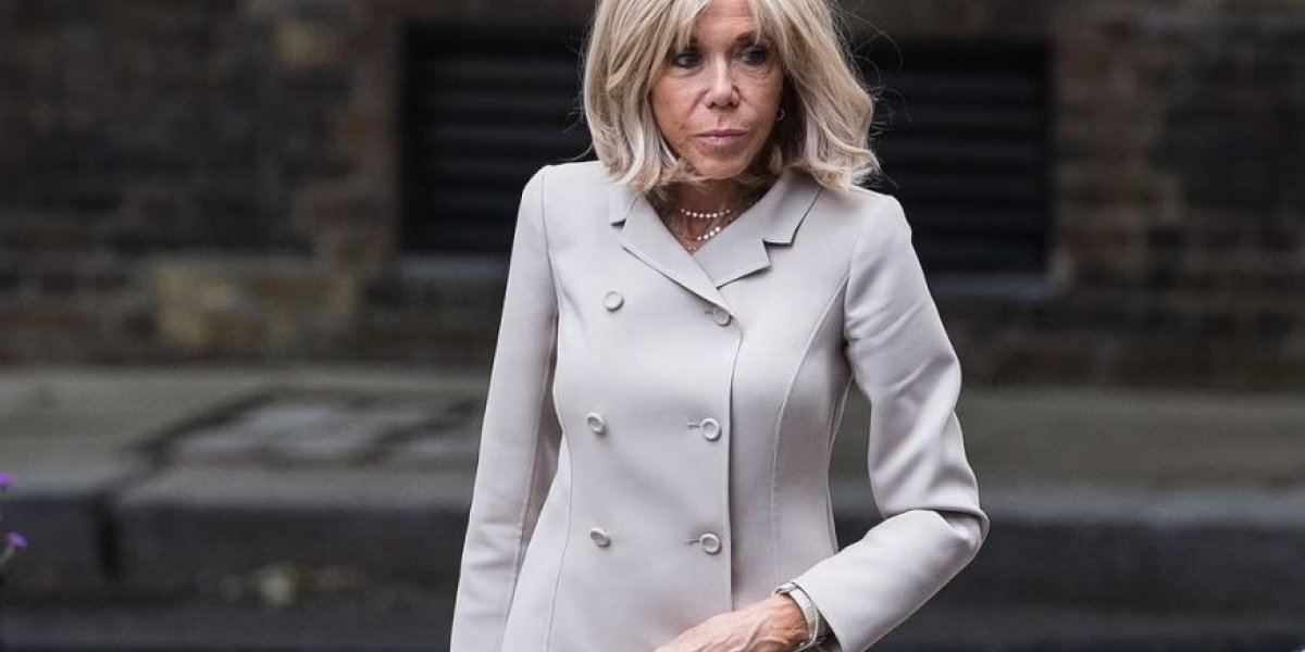 Скандал первой леди: феминистки — грязные с**и, вышвырнем их отсюда