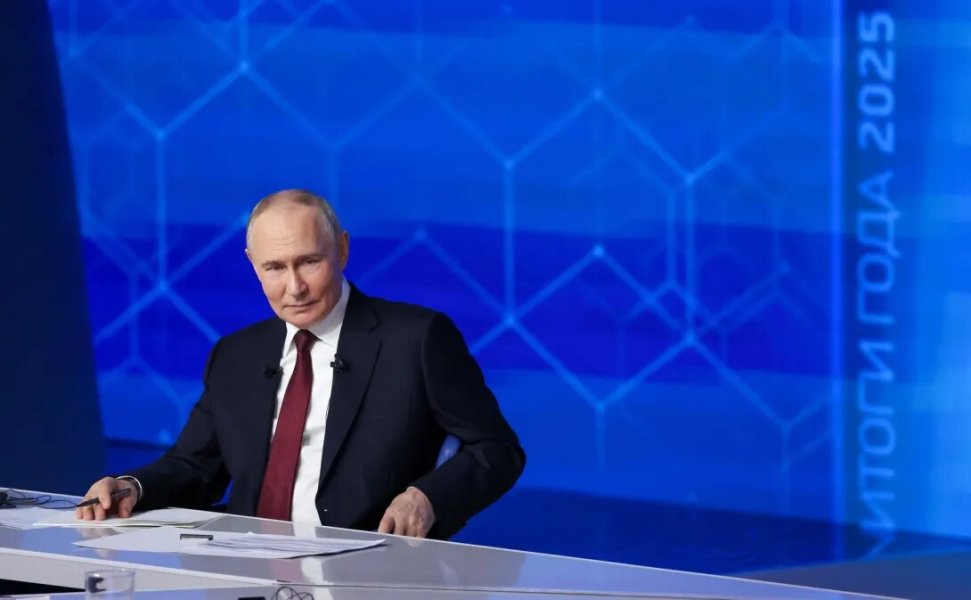 Владимир Путин, грозя пальцем, назвал три угрозы для Европы в случае изъятия активов РФ