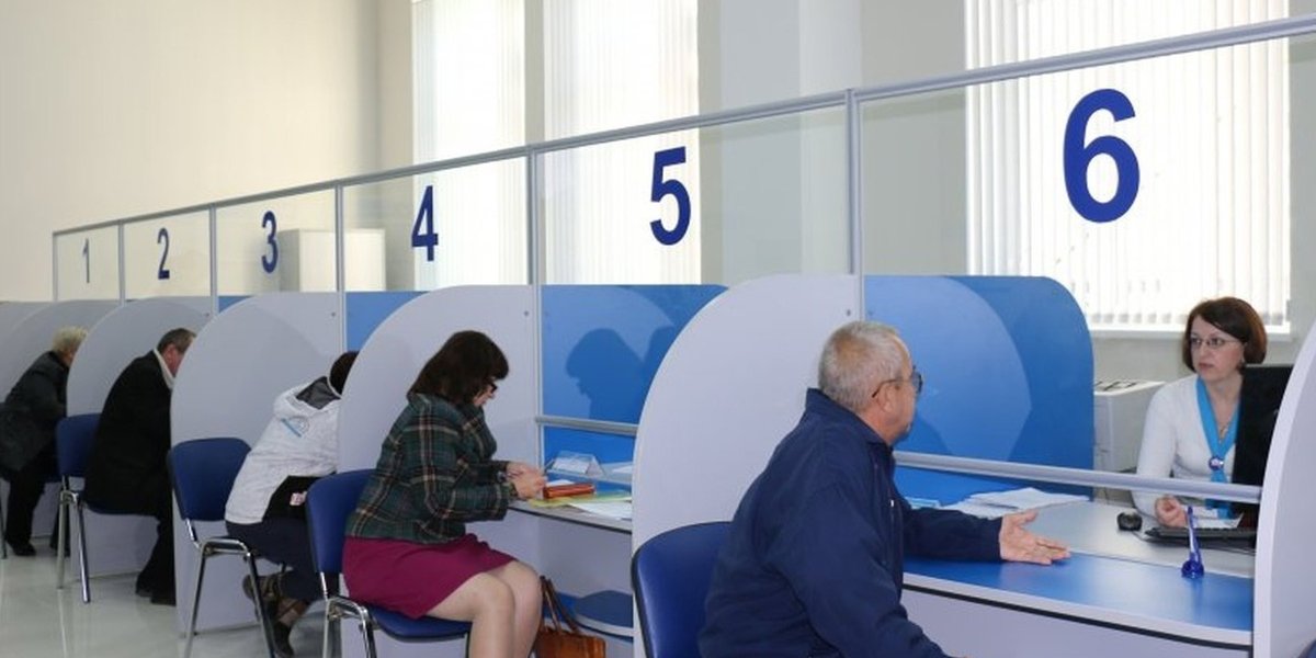 Пенсионерам необходимо спешить: подача заявления в Соцфонд до конца года поможет сохранить выплаты