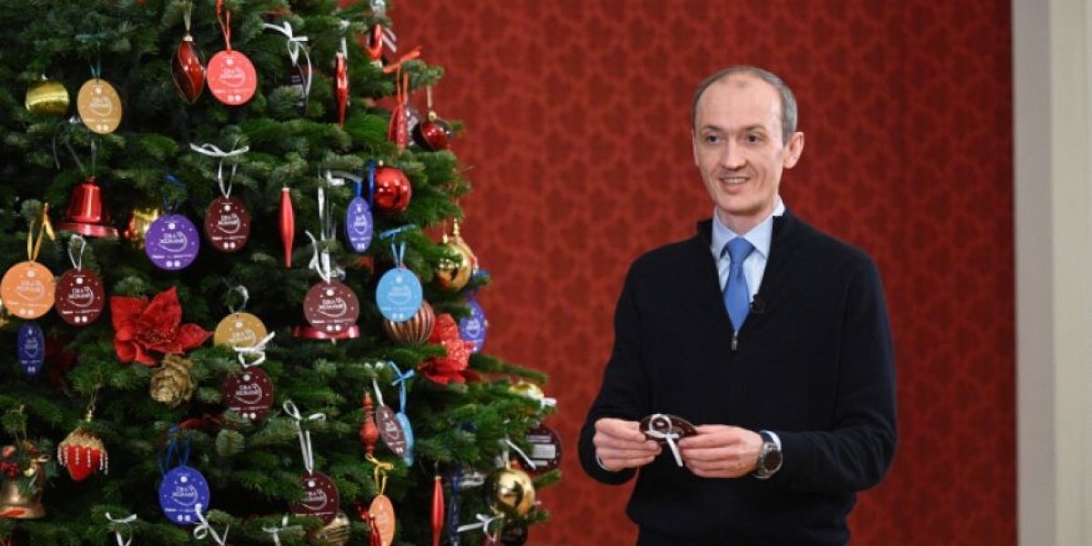 Чиновники исполняют новогодние желания детей: Лавров, Куренков и Чернышенко подарили радость ребятам из регионов