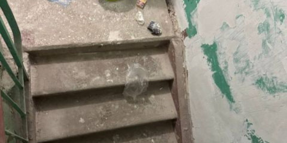 Владивостокцы просят мэрию спасти дом от самоуправства управляющей компании