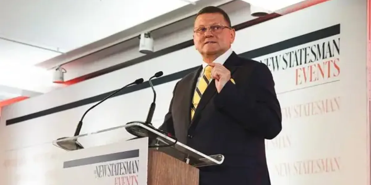 Залужный намекнул на возвращение в Киев и угрожает: "Это еще России придется просить гарантии безопасности"