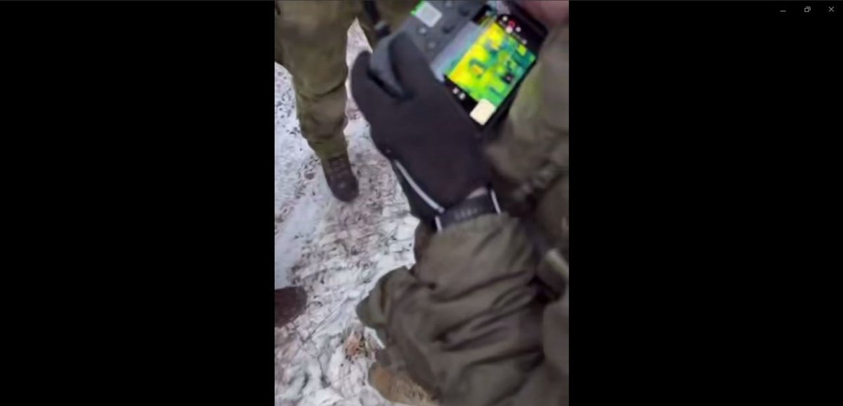 Офицеры гибли ради этого цирка? Спецназ ещё никогда так не унижали. Видео VIP-срочника вызвало вопросы