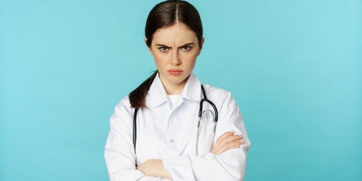 Врач обругала пациенток &laquo;шавками&raquo; и ушла из профессии