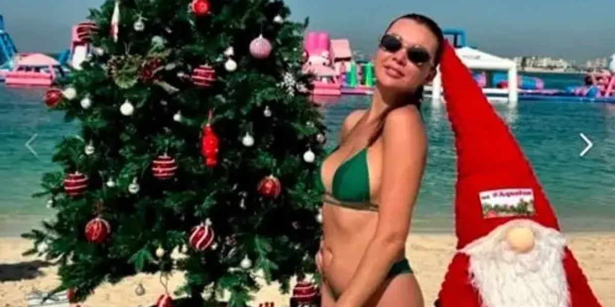 Жена депутата опубликовла фото из Дубая у елки, а когда его не оценили - послала всех на три буквы Жена депутата опубликовла фото из Дубая у елки, а когда его не оценили - послала всех на три буквы