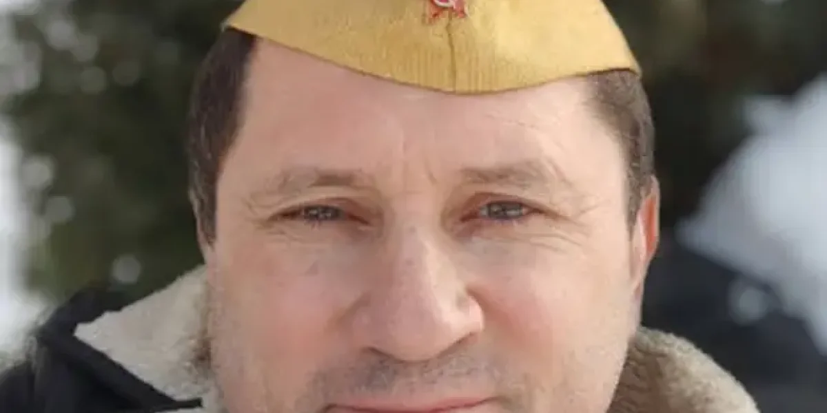 От тюрьмы убежал на СВО, а с СВО - за взятку в 3 млн. Другой жиреющий чиновник поправился на фронте до 140 кг