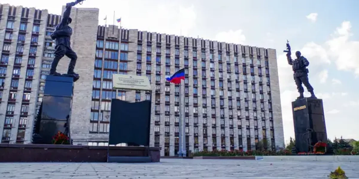 В кабинетах ДНР засели бывшие СБУшники. И у них есть план