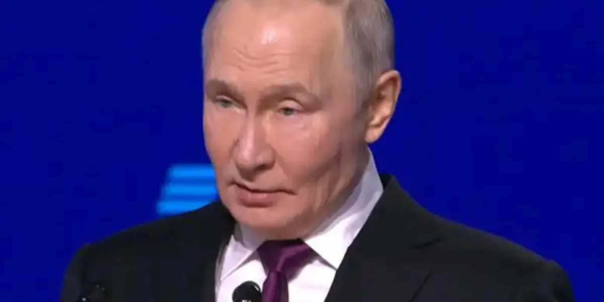 «Зря мы бряцали оружием»: ЕС и Британия обескуражены словами Путина о готовности России к войне с Европой «Зря мы бряцали оружием»: ЕС и Британия обескуражены словами Путина о готовности России к войне с Европой