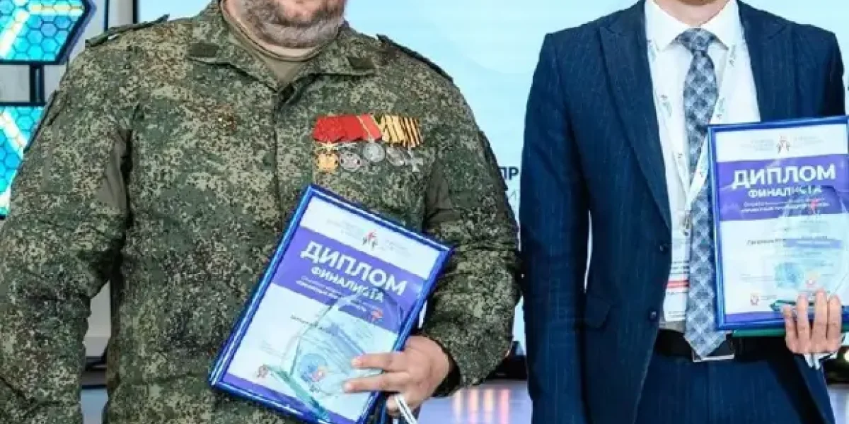 От тюрьмы убежал на СВО, а с СВО - за взятку в 3 млн. Другой жиреющий чиновник поправился на фронте до 140 кг