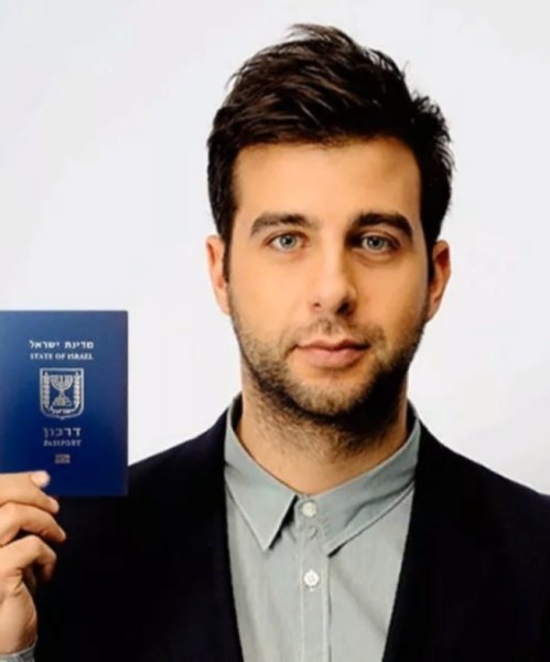 У Вани-патриота никак не получается вернуться на Родину: теперь за него попросила New York Times У Вани-патриота никак не получается вернуться на Родину: теперь за него попросила New York Times