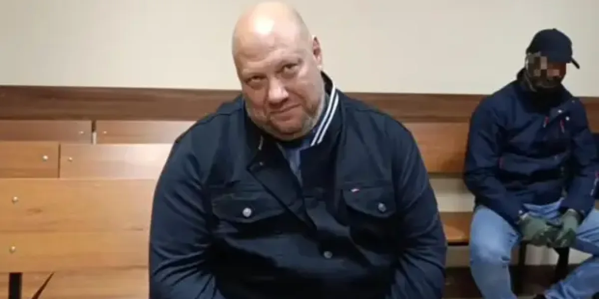 От тюрьмы убежал на СВО, а с СВО - за взятку в 3 млн. Другой жиреющий чиновник поправился на фронте до 140 кг