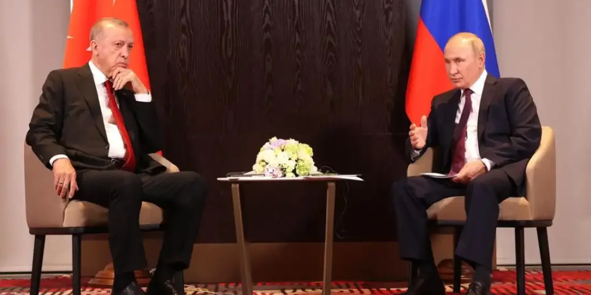 «Турция висит на волоске»: Стало известно, почему сидящий на всех стульях Эрдоган экстренно примчался к Путину