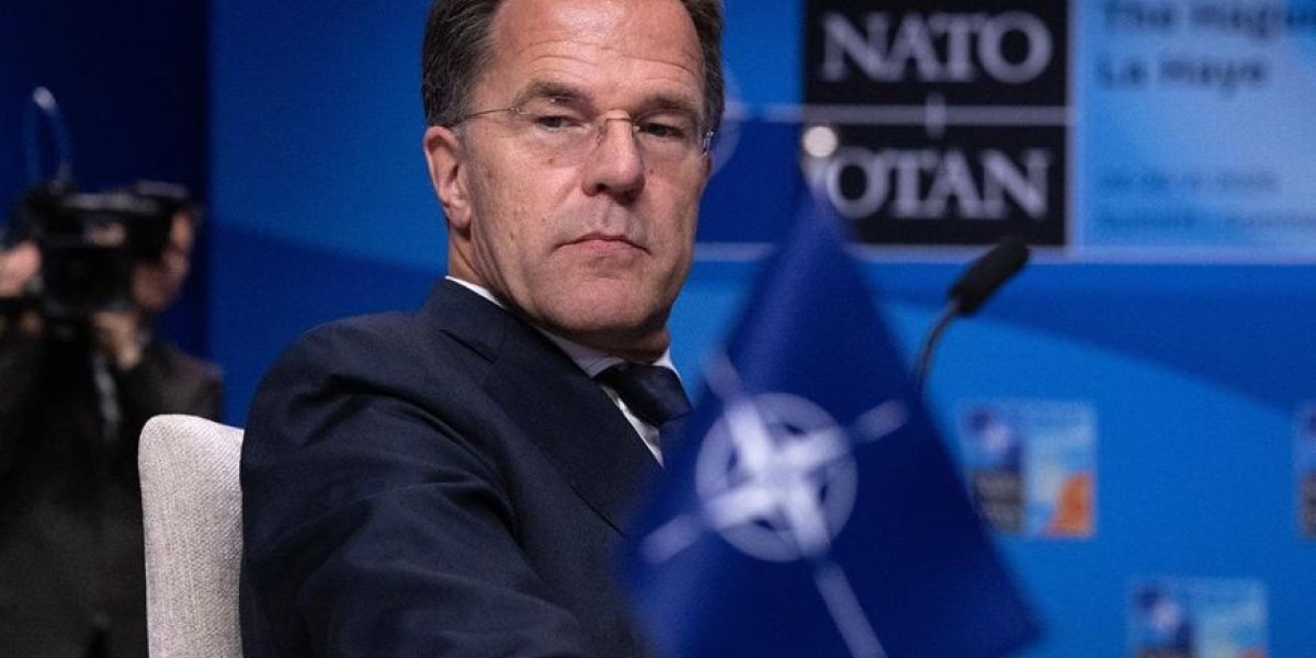 «М**ак в костюме продолжает провоцировать Россию»: Басурин