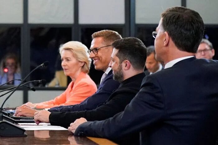 Ограбить Россию не удалось: Урсула сначала провалила план «Барбаросса», а теперь добивает еврорейх