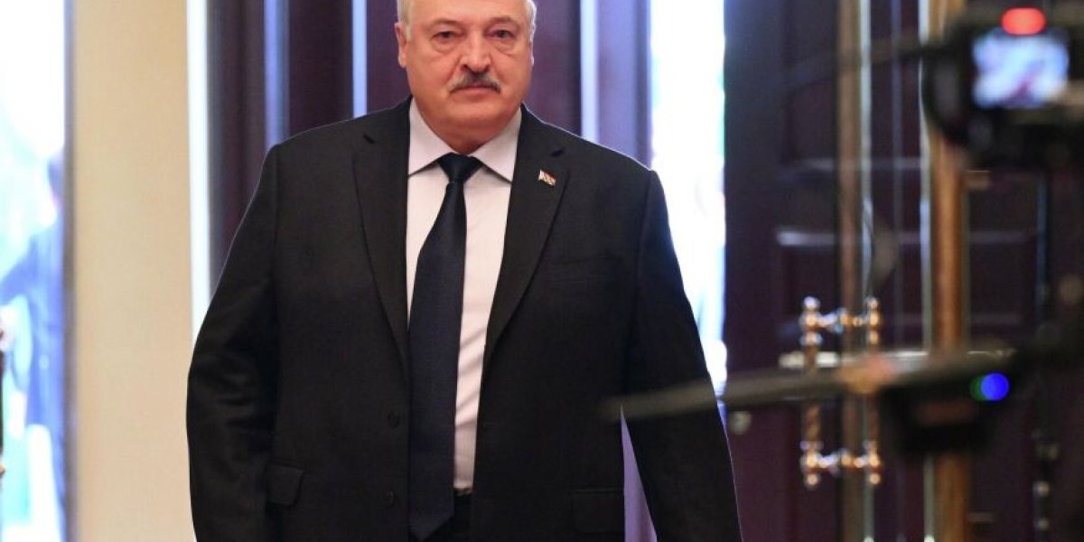 &laquo;"Орешник" у нас со вчерашнего дня и заступает на боевое дежурство&raquo;: Лукашенко анонсировал отправку оружия из России