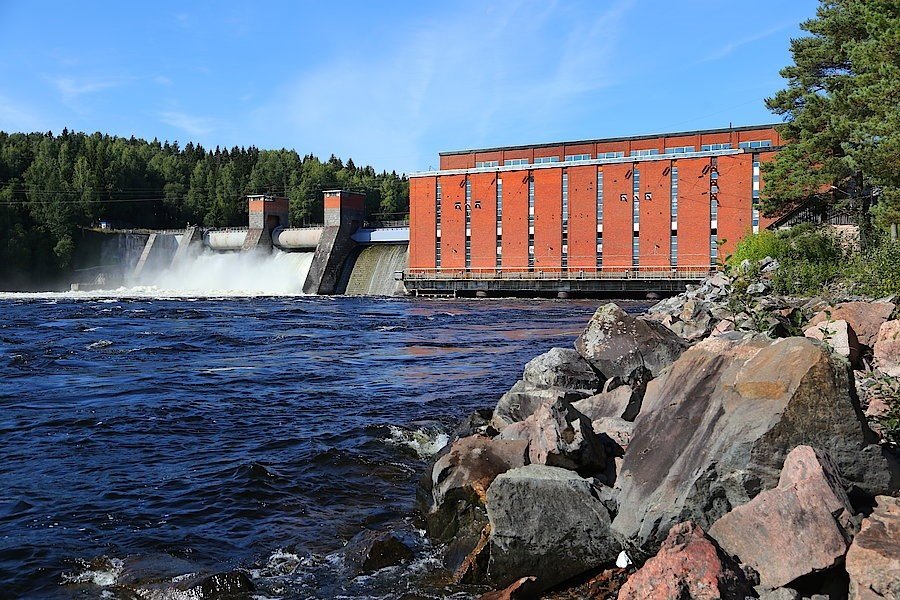 Финляндия больше не получит «компенсационную энергии»: Россия уведомила чухонцев о расторжении договора
