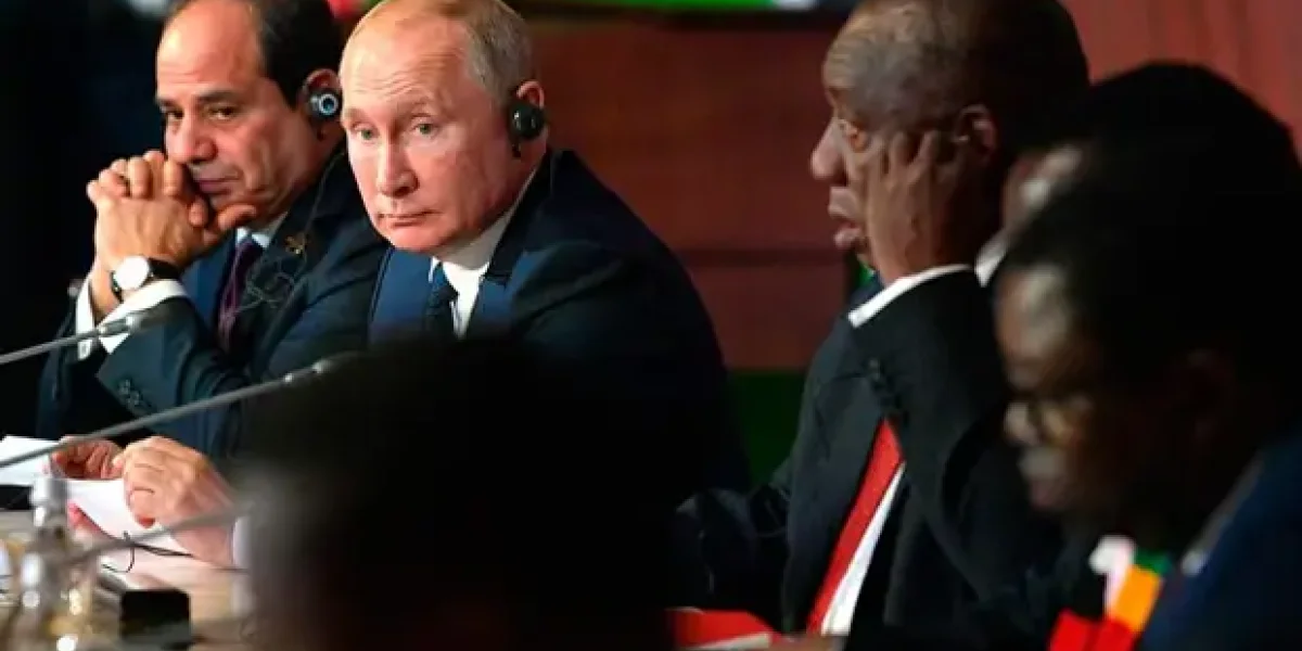 Сколько долгов простила Россия другим странам за эти 25 лет. В сравнении с тем, сколько нам "заморозили"