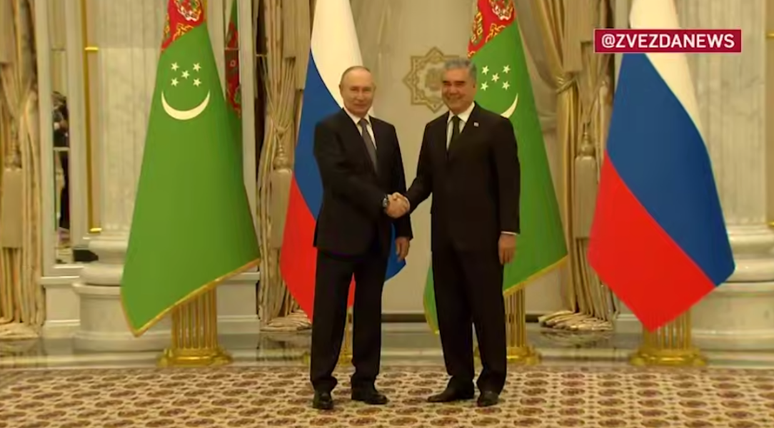 Путин в Ашхабаде. Глава Туркмении не сдержался и перешёл на русский. Эрдоган занервничал Путин в Ашхабаде. Глава Туркмении не сдержался и перешёл на русский. Эрдоган занервничал