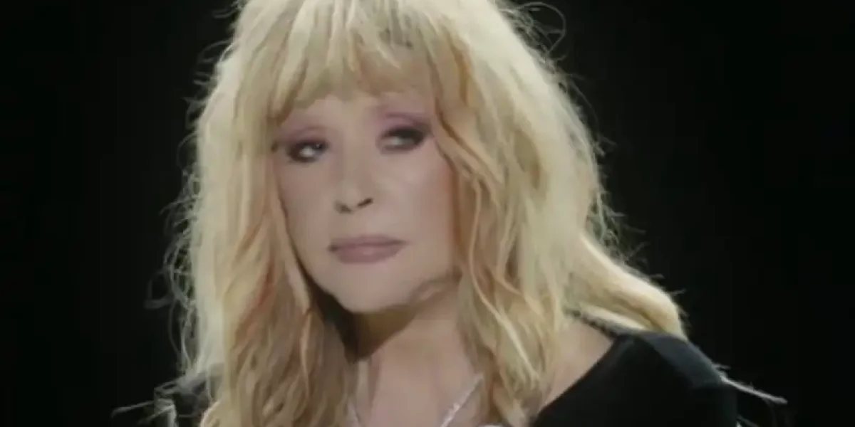 «Заскрипела от натуги»: 76-летняя Пугачева неудачно попыталась перебить прямую линию Путина новой песней