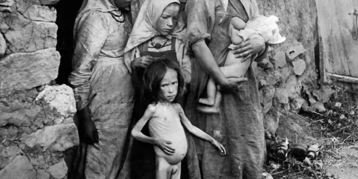 Люди в Москве, лежа на земле, щипали траву как скот. Малый Ледниковый период Люди в Москве, лежа на земле, щипали траву как скот. Малый Ледниковый период