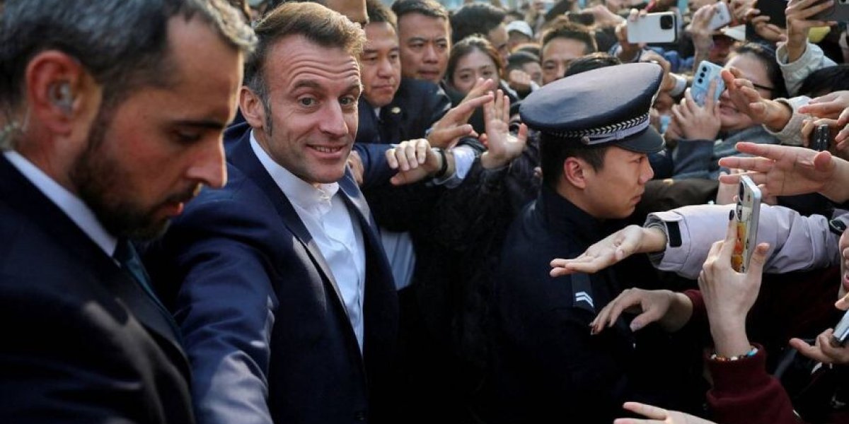 Такого никто не ожидал: Макрон убегал от службы безопасности Китая