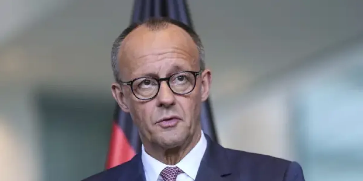 Немцы злятся: "Главный переговорщик" Путина высмеял Мерца". Кто и что про него сказал?