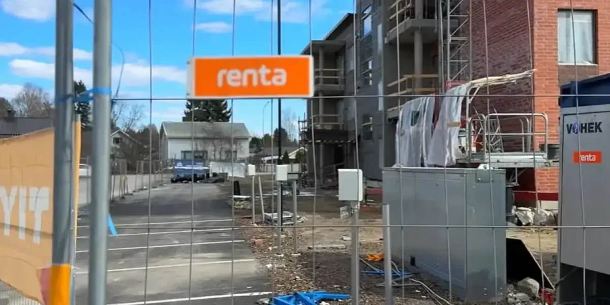 «Без России всё ещё хуже, чем мы думали»: финский журналист пришёл в ужас от увиденного в Иматре и Лаппеенранте «Без России всё ещё хуже, чем мы думали»: финский журналист пришёл в ужас от увиденного в Иматре и Лаппеенранте