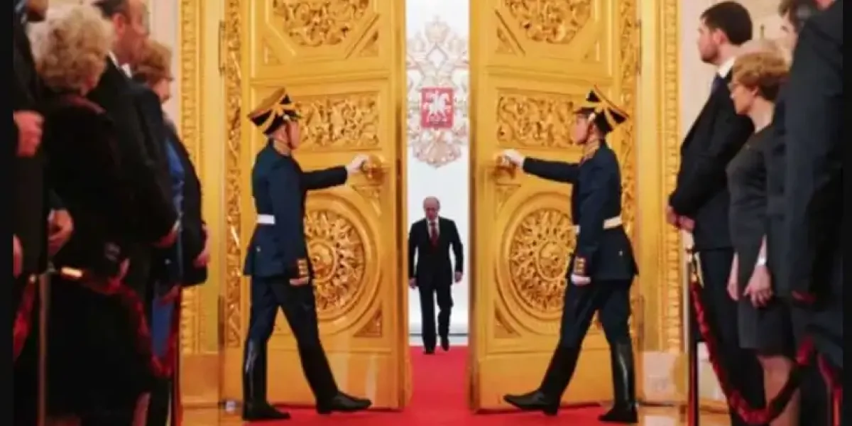 Империя наносит ответный удар