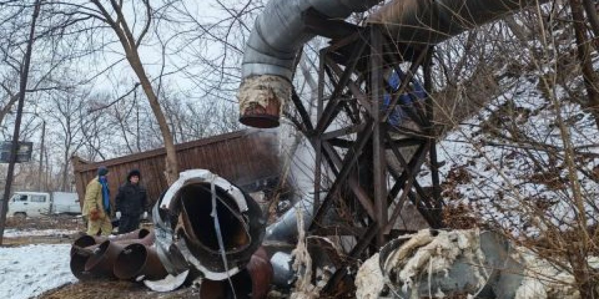 Водитель грузовика оставил без отопления 7 тысяч приморцев