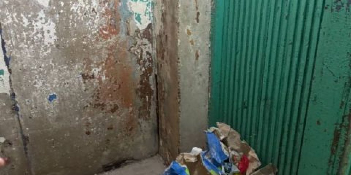 Владивостокцы просят мэрию спасти дом от самоуправства управляющей компании