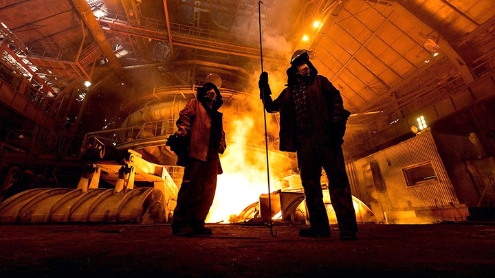 «Халявы много не бывает»: олигархи-металлурги требуют из бюджета, но своими делиться не хотят