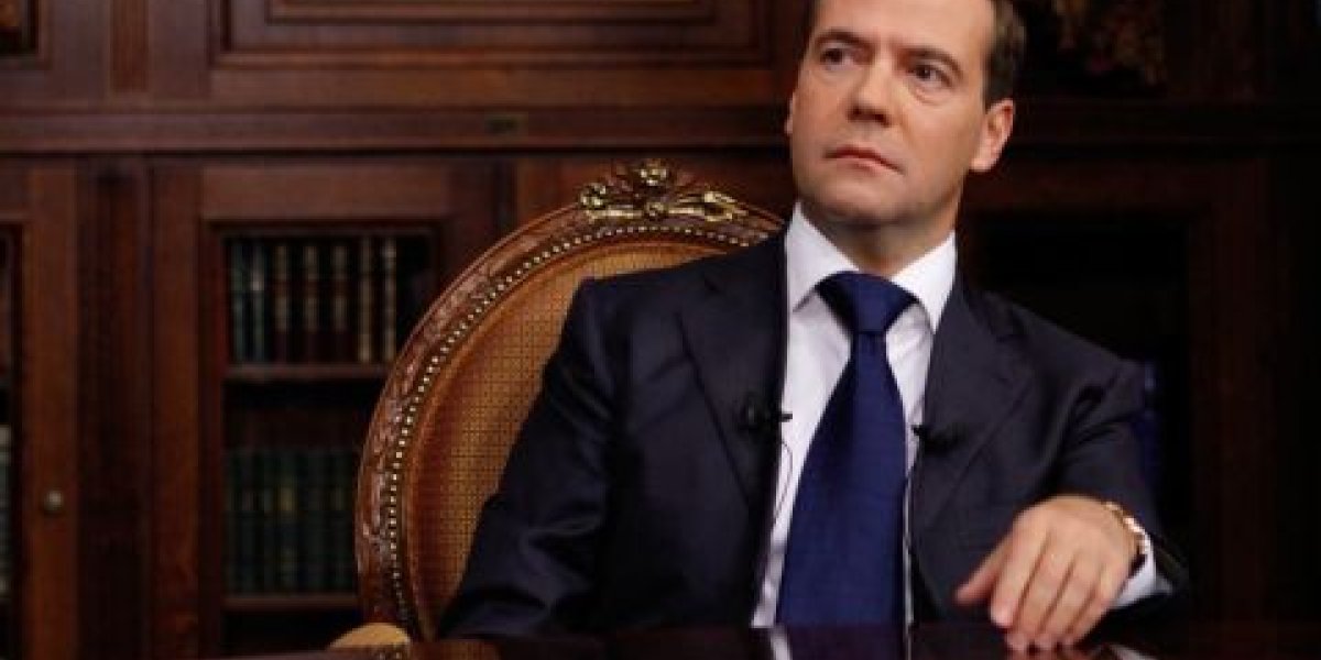 Отказ от идеи братства с Россией на Украине был навязан англосаксами &mdash; Медведев