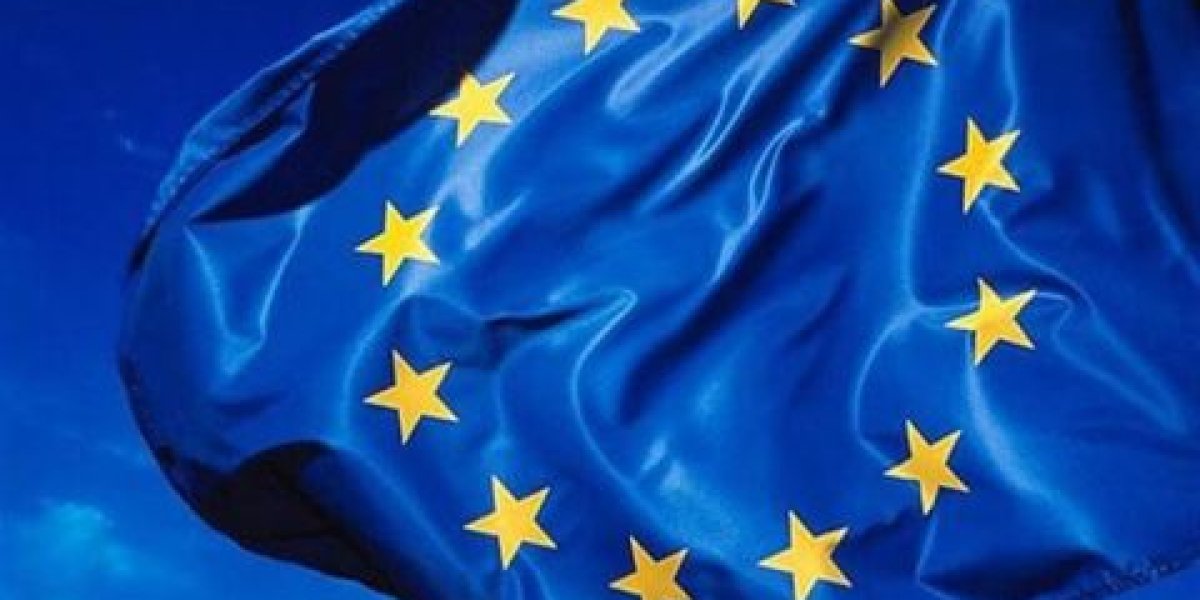 Пакет в пакет с пакетами: под новые санкции ЕС попали эксперты, журналисты и судоходные компании