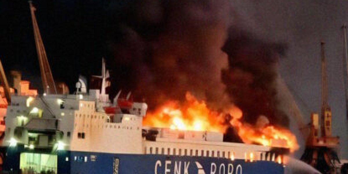 Спасения от блэкаута не будет: генераторы потопили в одесском порту Спасения от блэкаута не будет: генераторы потопили в одесском порту