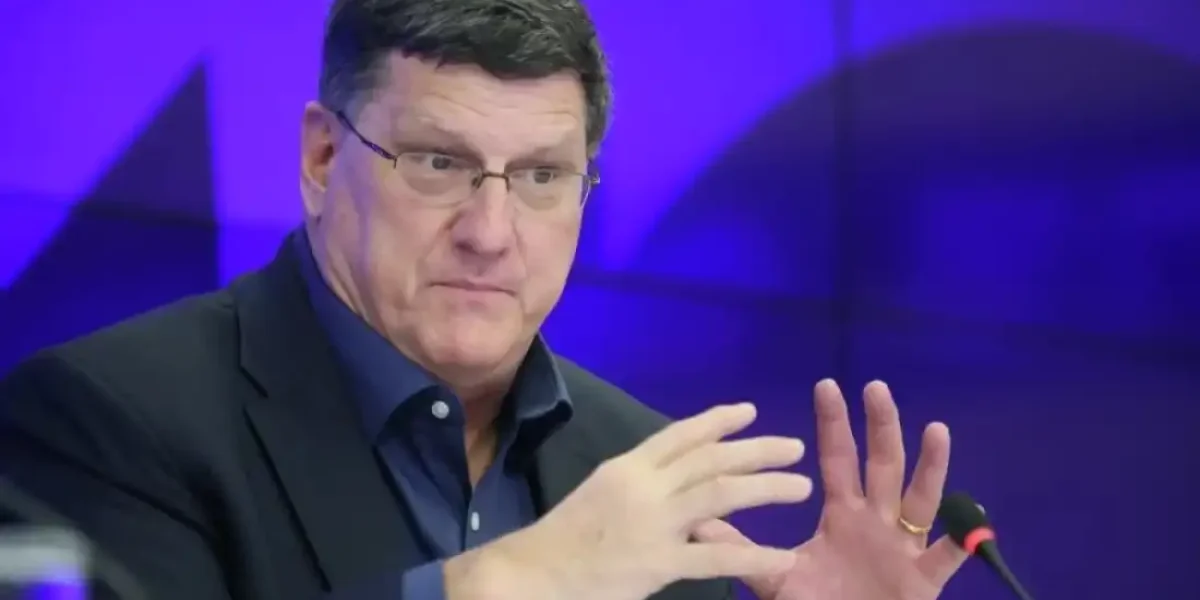 «Все мертвы, все кончено». Разведчик из США: Украине пора признать победу или дождаться, пока Россия убьет всех