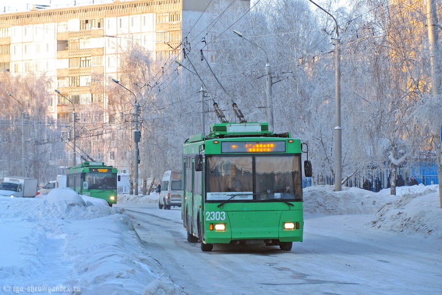 Общественный транспорт Новосибирска на грани остановки: мигрантов уволили &mdash; троллейбусы встали