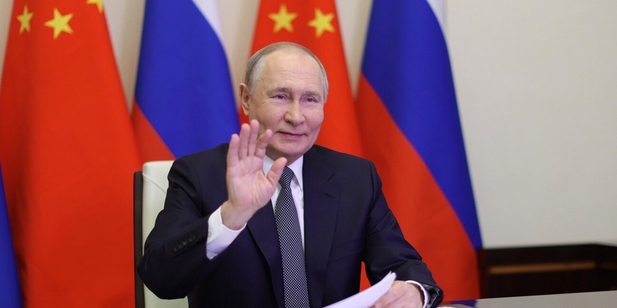 Си Цзиньпин и Путин обменялись новогодними поздравлениями