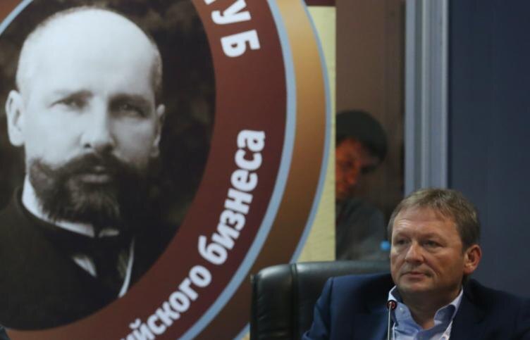 &laquo;Семь триллионов упущенной выгоды&raquo;: кто требует слабого рубля и зачем возвращает Россию к сырьевой зависимости