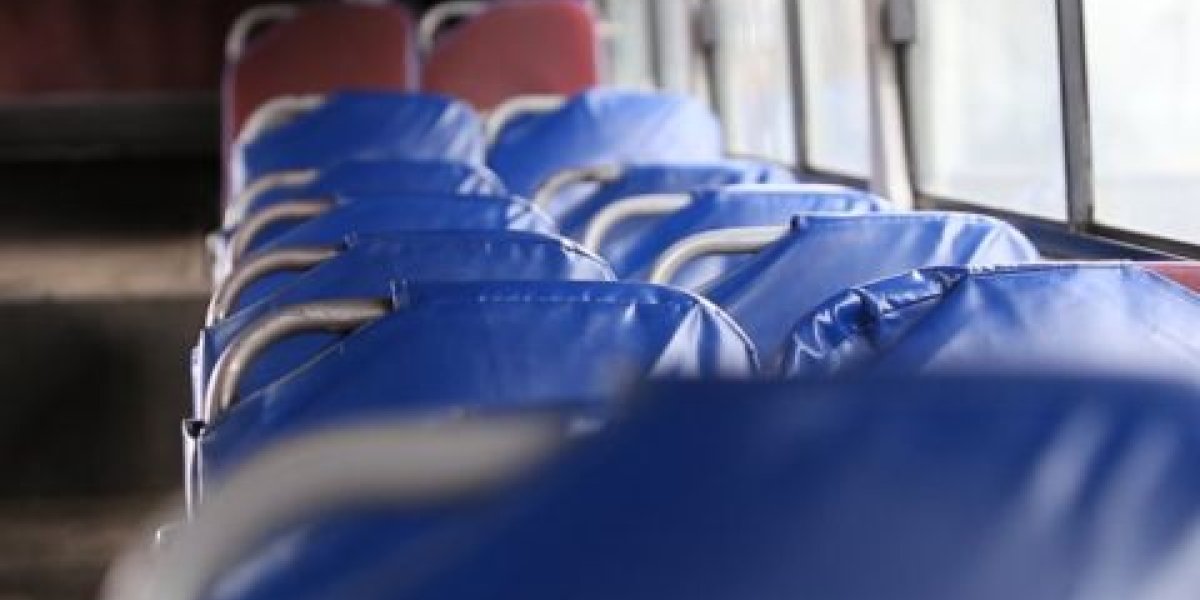 Водителя оштрафовали за намаз в автобусе во Владивостоке