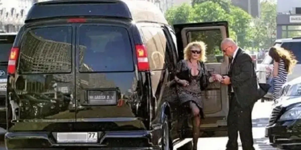 "Не верю в ее невменяемость. Концерты она дает вменяемой". Депутат Останина жестко о Долиной. В Думу не приглашать!