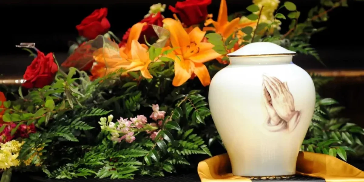 Кремация разрешена: Православная церковь изменила подход к захоронениям