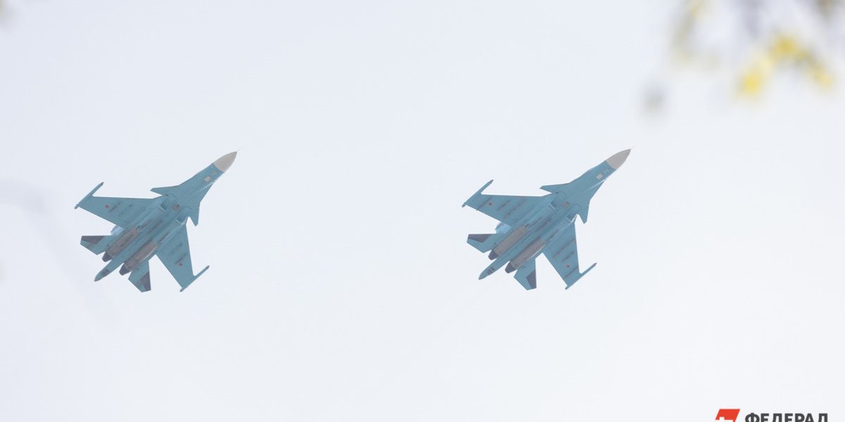 Су-57 против J-35A: почему российский истребитель признали фаворитом