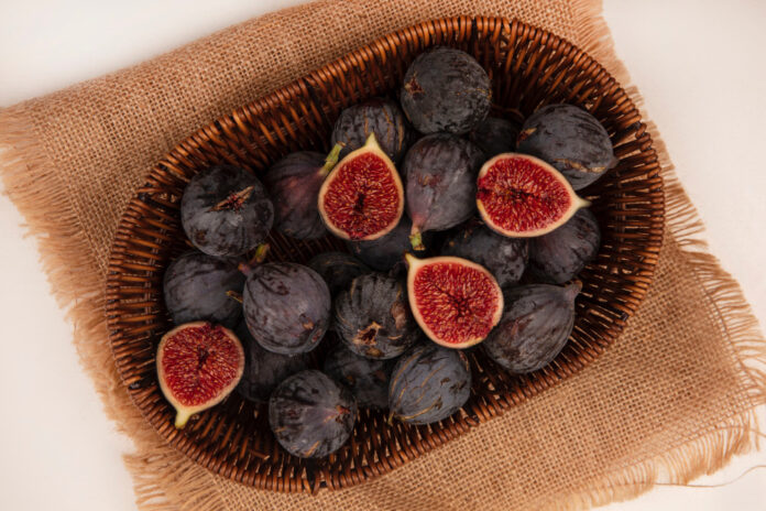 В разы полезнее кураги и чернослива: назван самый полезный сухофрукт — и клетчатка, и минералы