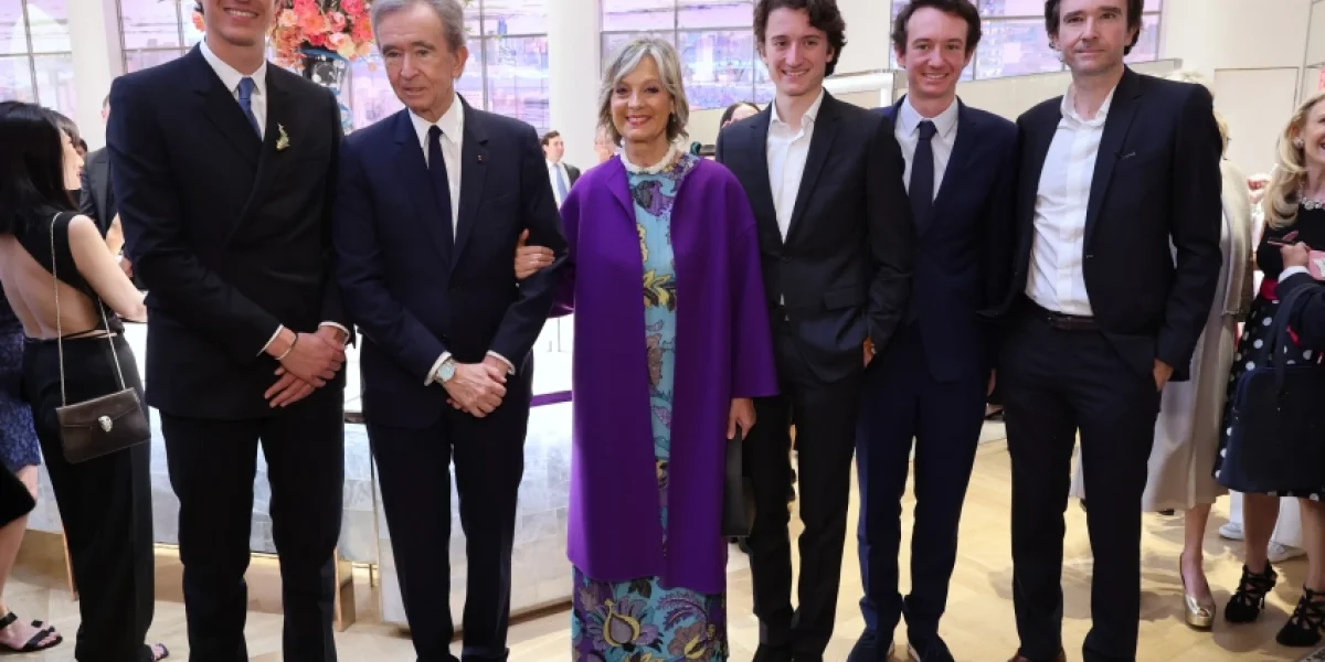 Миллиардера Бернара Арно приняли в Академию моральных и политических наук