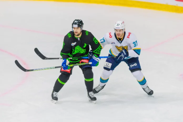 &laquo;Салават Юлаев&raquo; выставил нападающего Берлева на драфт отказов