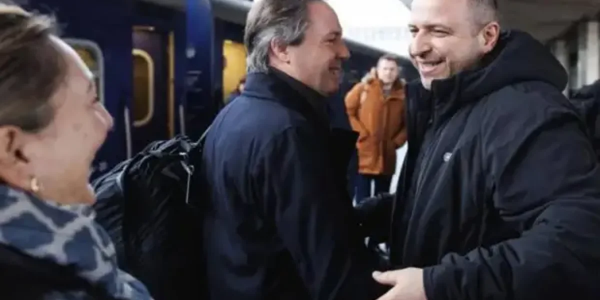 "Приехали в Киев и широко улыбаются". Шурыгин рассказал, как России показали ее место