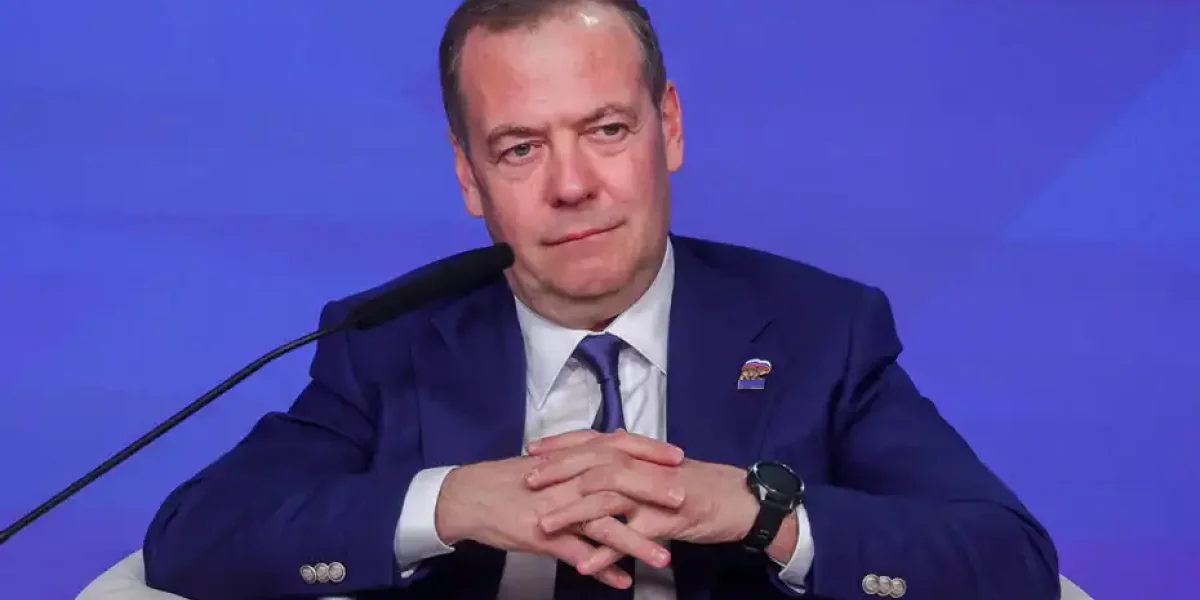 «Зачем лизать так глубоко?»: Медведев преподал генсеку ООН урок права после слов о Донбассе и Крыме