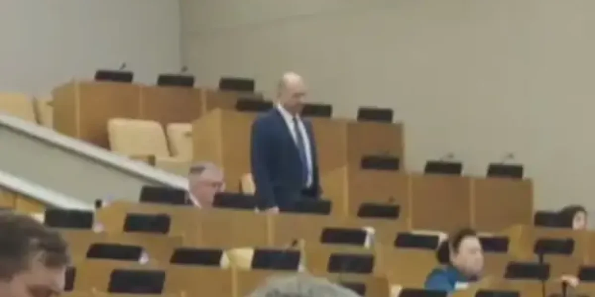 «Не го-ло-су-ем!» Госдума саботировала важное голосование по денежным переводам мигрантов в свои страны