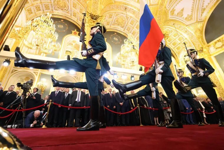 Правящий класс ведет Россию к капитуляции: победа элите не нужна — она хочет побыстрее вернуться в «потерянный рай»