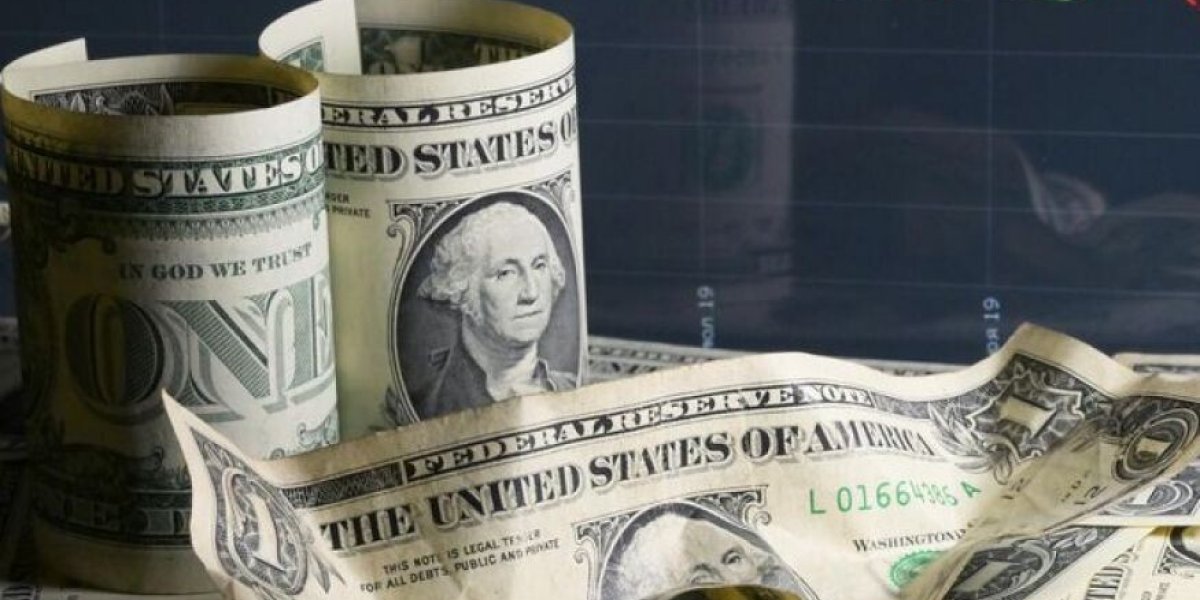 Эксперт раскрыл, почему Россию отказались выгонять из долларовой системы